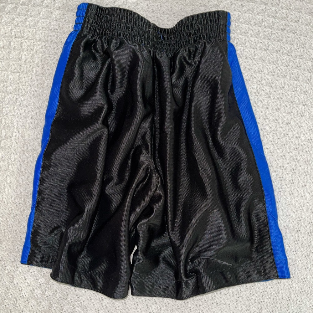 Reversible blue and black relaxed shorts 🩳